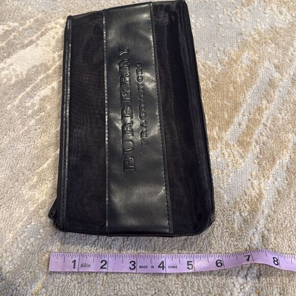Burberry Fragrance Bag with mesh feature black EUC - Picture 7 of 7